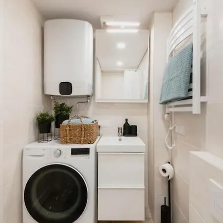 Apartment In Zverynas